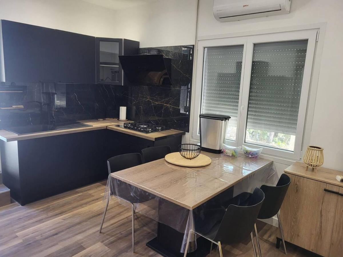 Appartement Jacuzzi Narbonne Eksteriør bilde